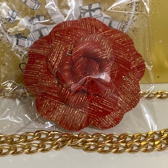 CHANEL Red Camellia - Picture 1 of 4